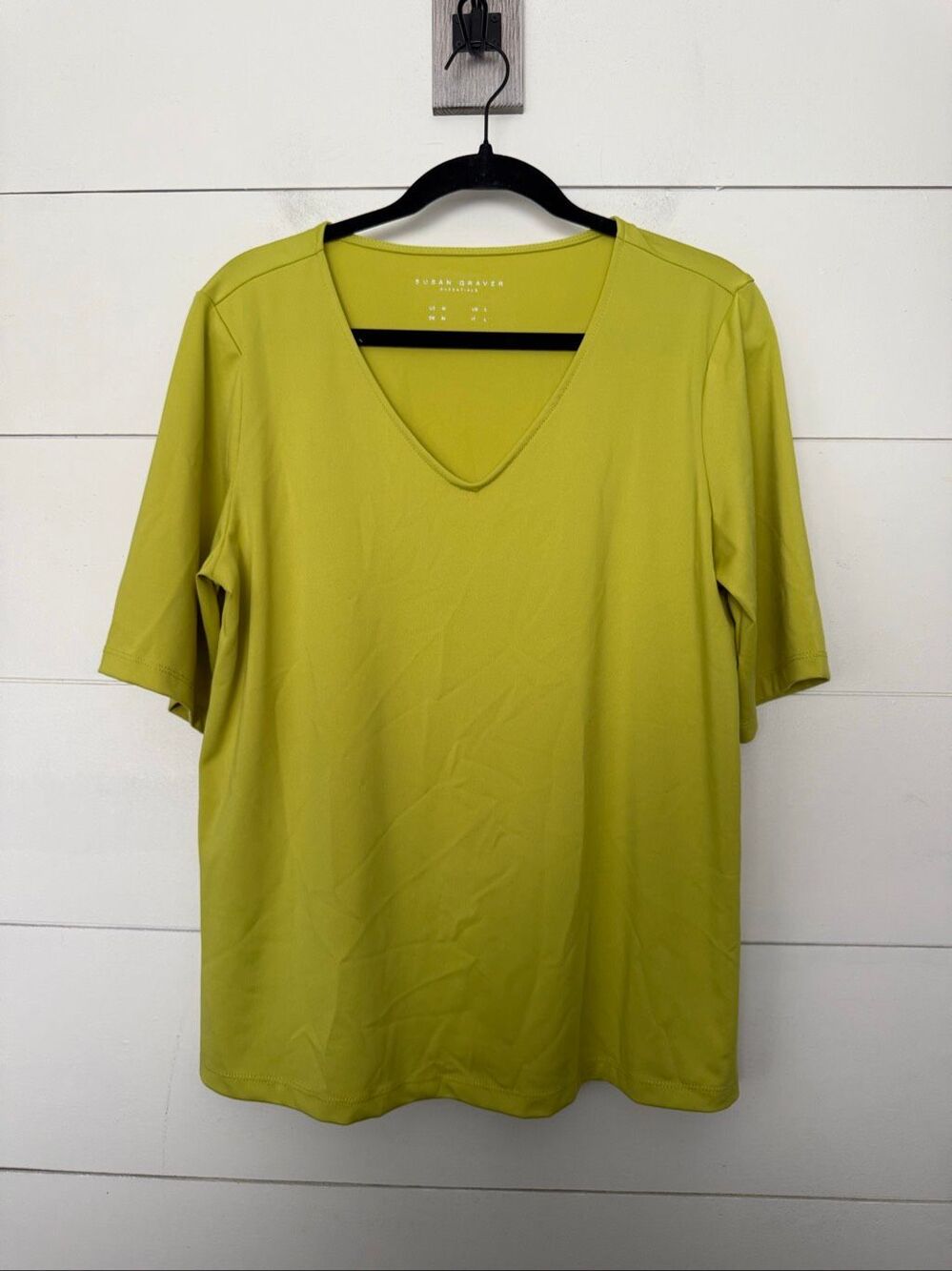 Susan Graver Women’s Large Green Vneck Short Sleeve Stretchy Blouse Top